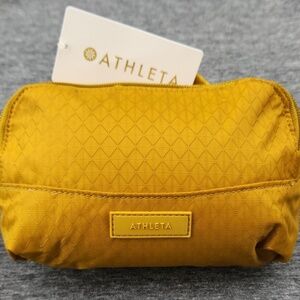 Athleta Excursion Mini Belt Bag in Palo Verde One Size